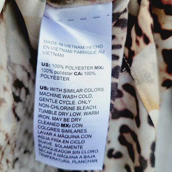 Chico's Flora Leopard Print Poised Blooms Sheer Button Down Tunic Size Small - Picture 4 of 7